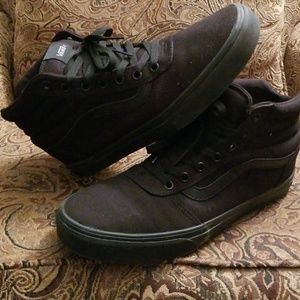 Vans Sneakers. Mens sz. 9 or Womens sz. 11
